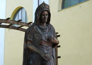 3.) Szent Erzsébet szobra
